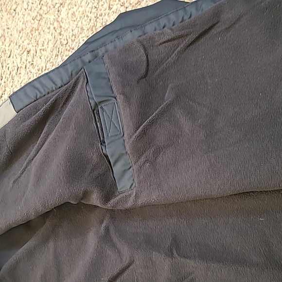 Under Armour Jacket - Picture 4 of 7